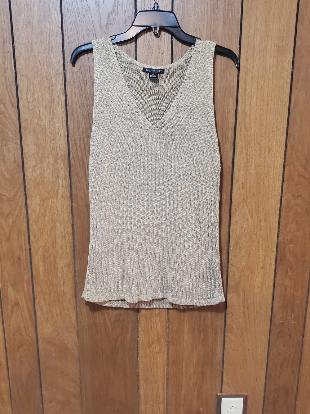 August Silk Knitted V- Neck Vest Size Medium